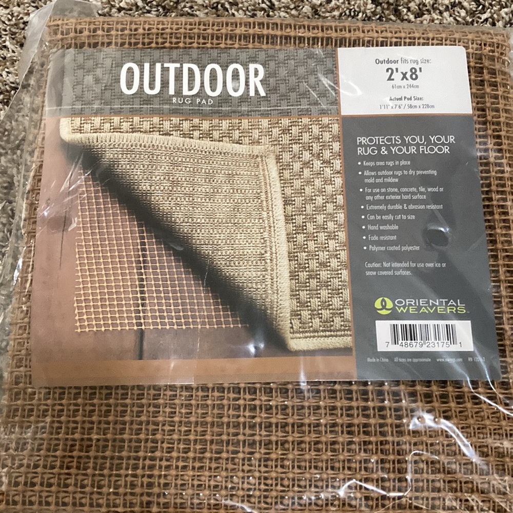 NWT outdoor runner rug pad 2’x8’